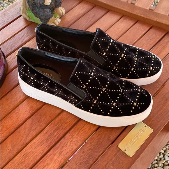 Michael Kors slide on - Picture 3 of 5